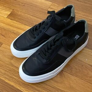 BP Women’s Black and Gray Sneakers Size 7